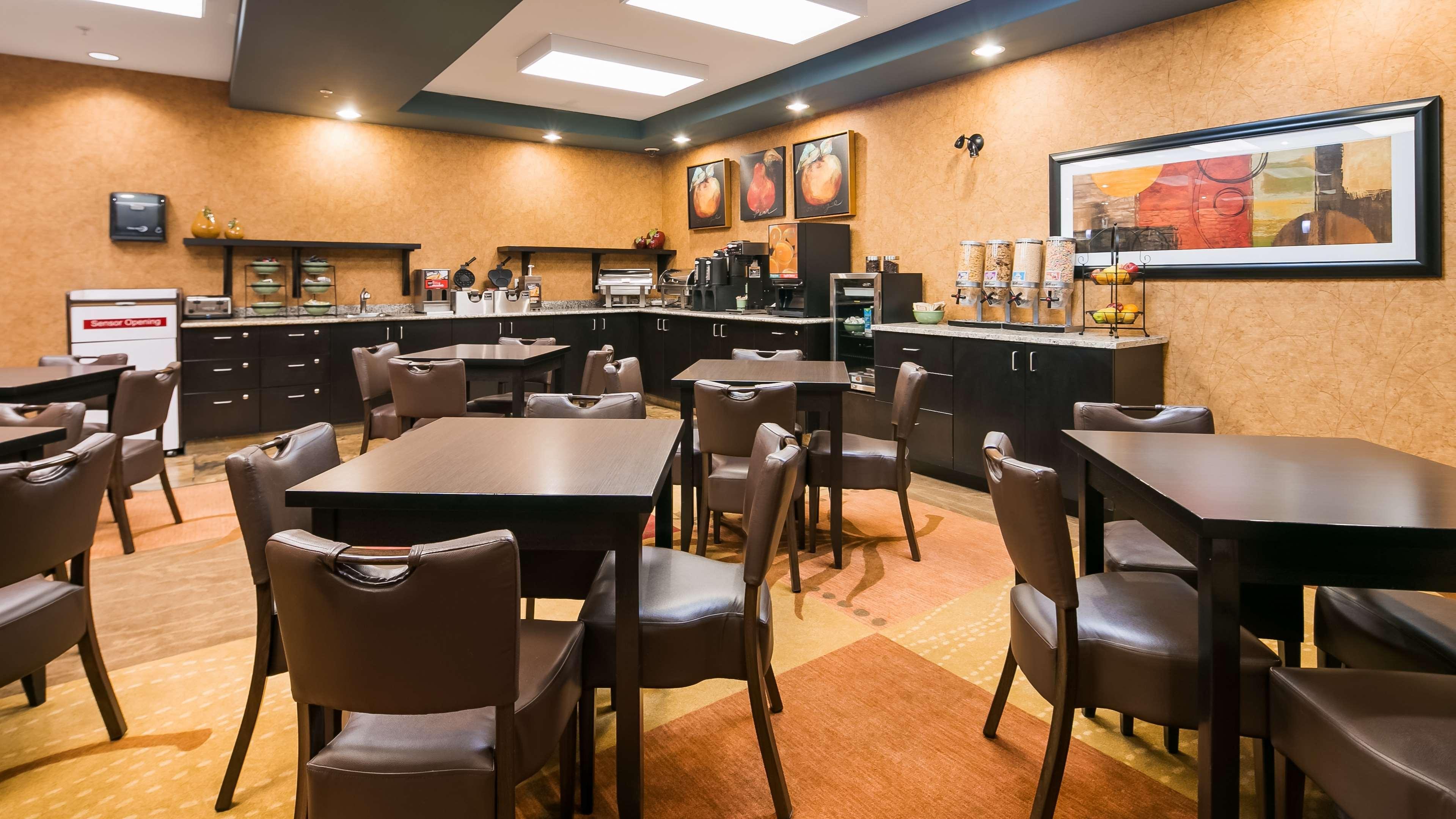 Best Western Wainwright Inn & Suites Dış mekan fotoğraf