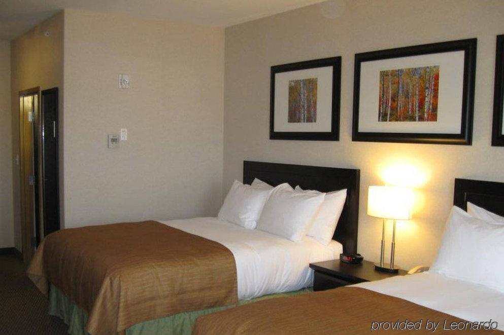Best Western Wainwright Inn & Suites Oda fotoğraf