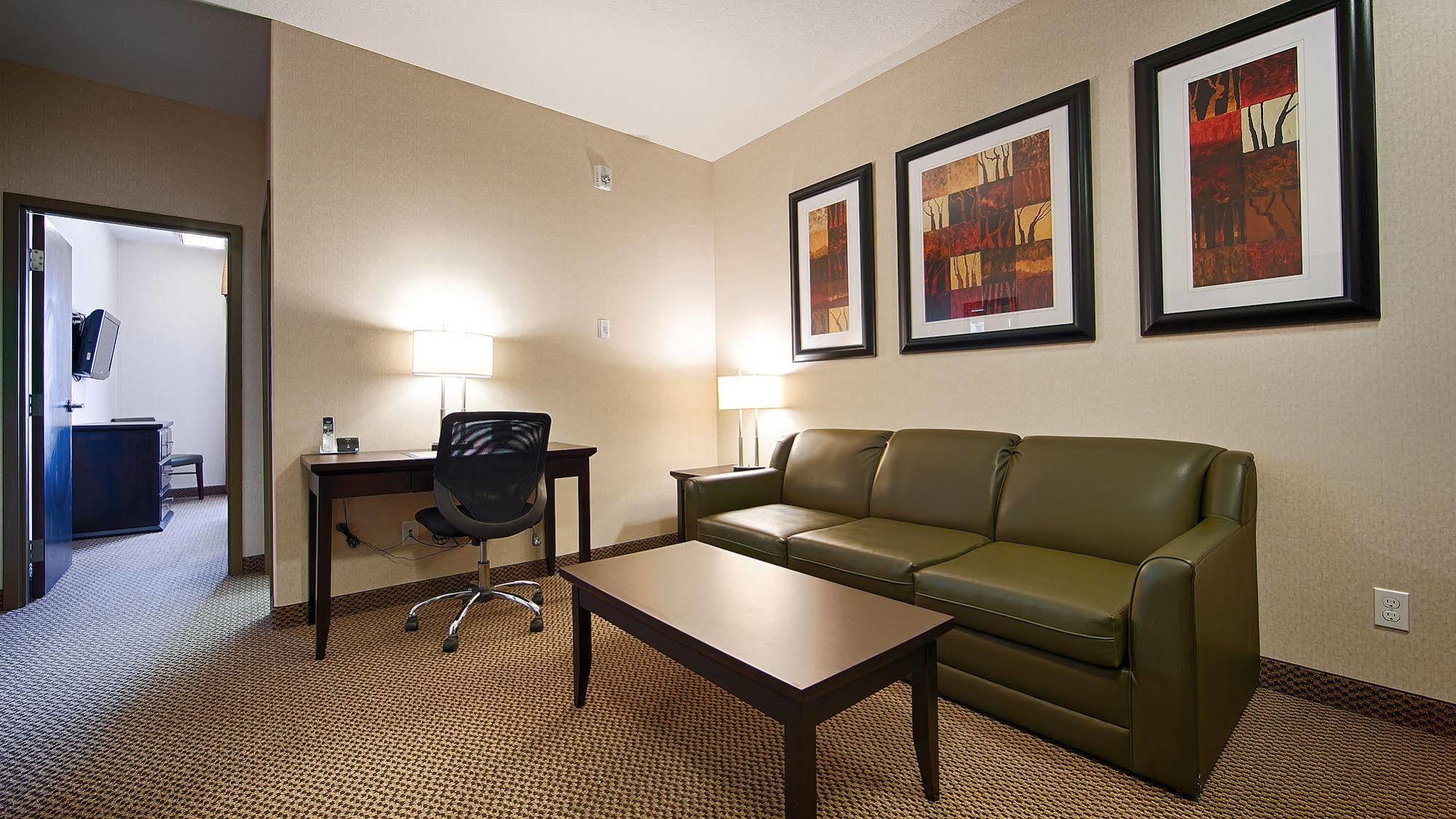 Best Western Wainwright Inn & Suites Dış mekan fotoğraf